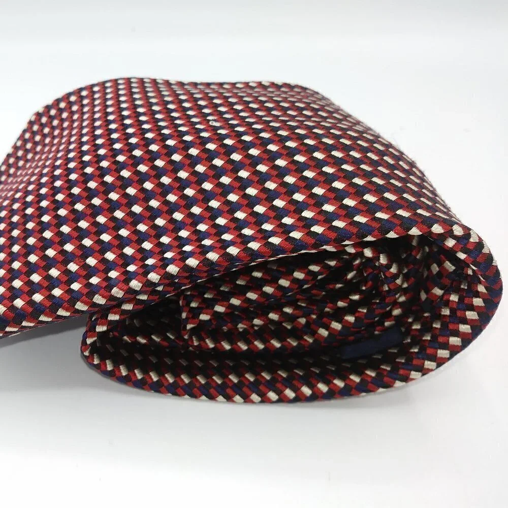 Roundtree & Yorke Tie